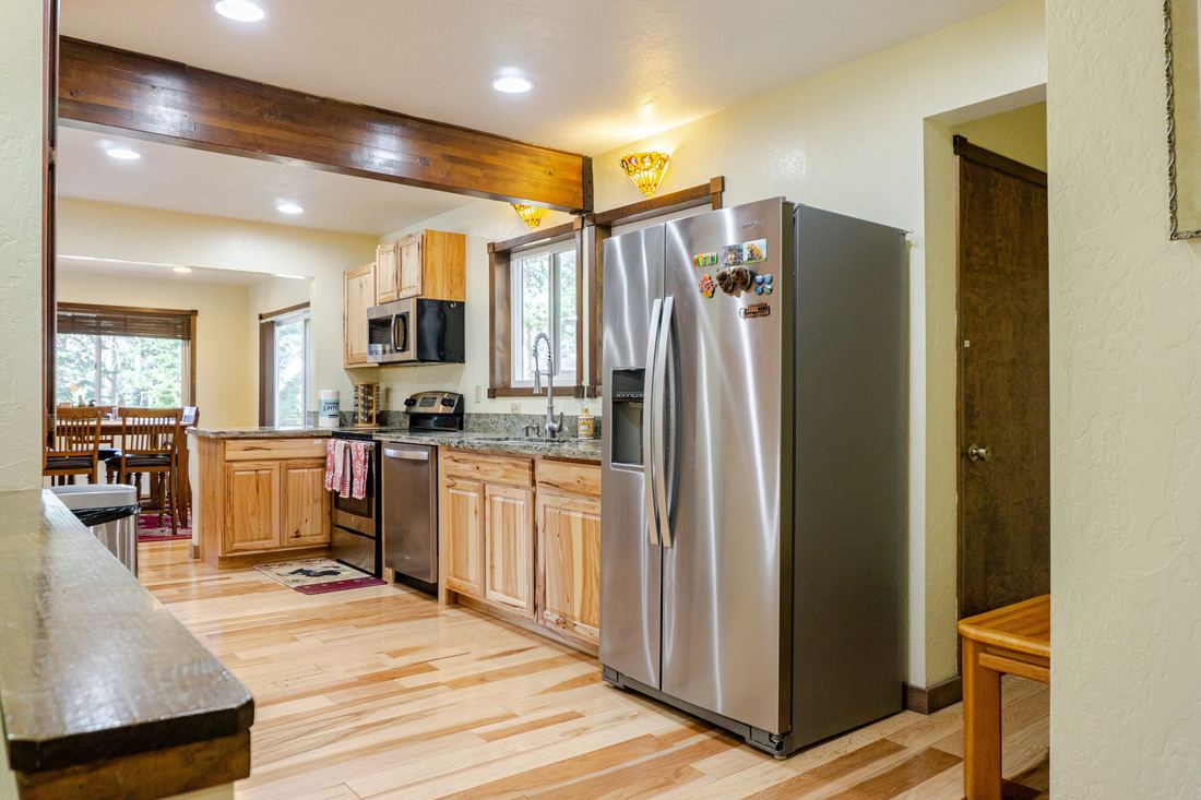 Full kitchen image 4