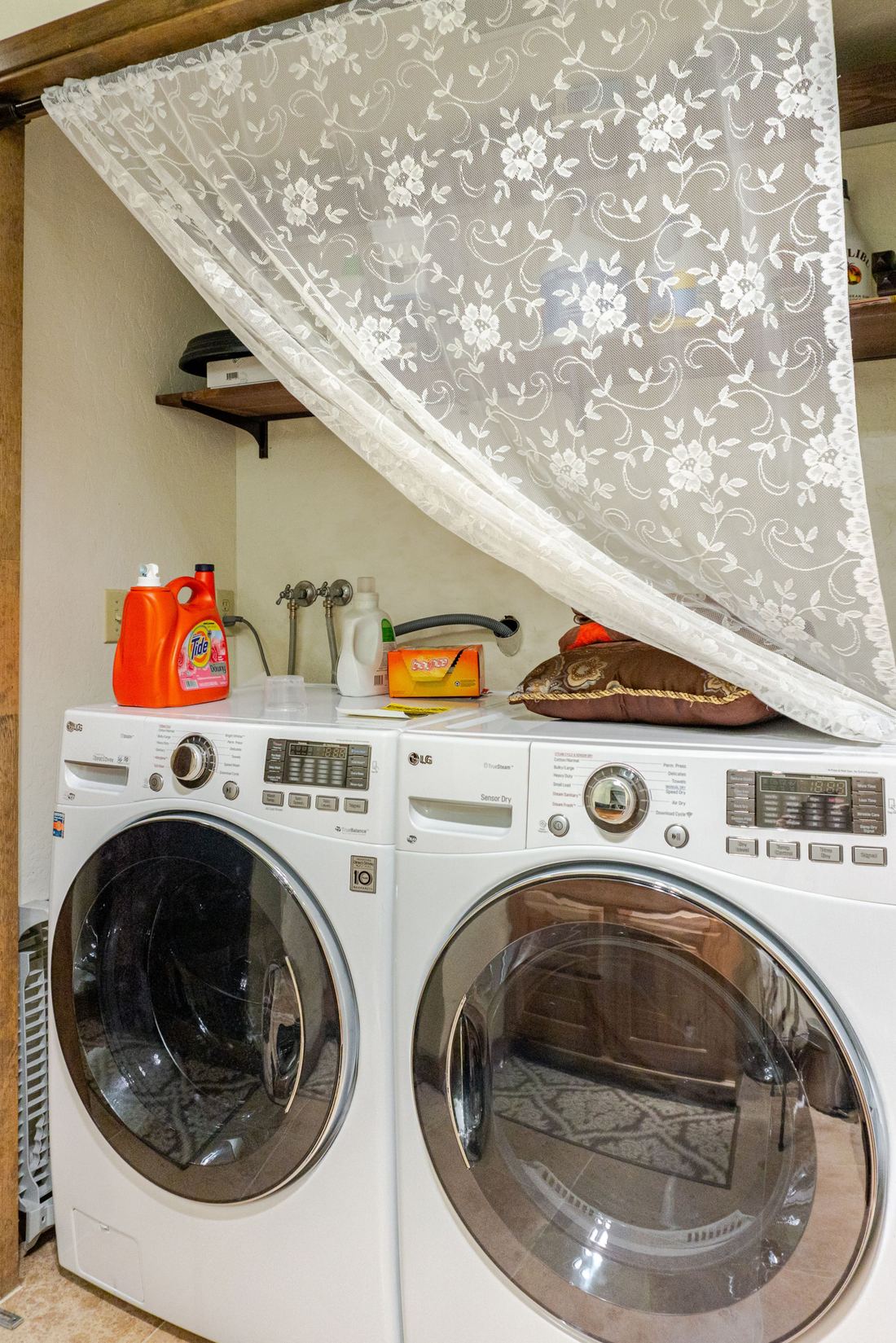 Laundry area image 1
